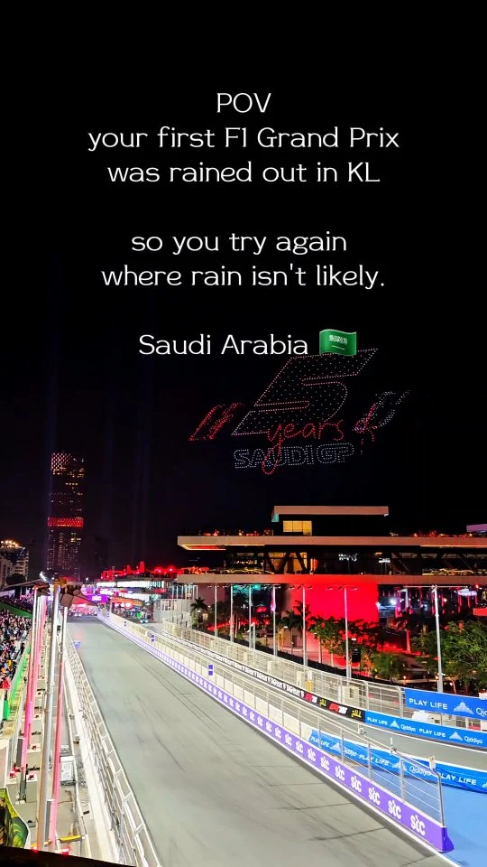 After a partial  Formula 1 fail at Kuala Lumpur in 2009 ( rained out halfway) but followed by an amazing Jamiroquai concert 🎧

I tried F1 again this year in Jeddah, Saudi Arabia 🇸🇦 for a much drier experience 

#jeddah #saudiarabia #saudi #f1 #f1memes #f1news #formula1 #maxverstappen #travelgram #travel